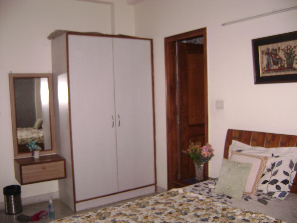 Sabs Bed And Breakfast Нью-Делі Номер фото